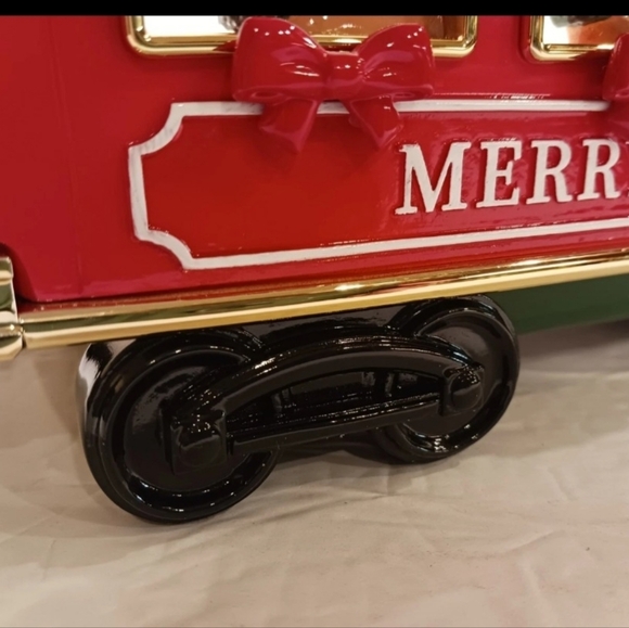 Bath & Body Works 2025 Trolley Light Up Candle Holder Holiday Limited Edition - Picture 4 of 13